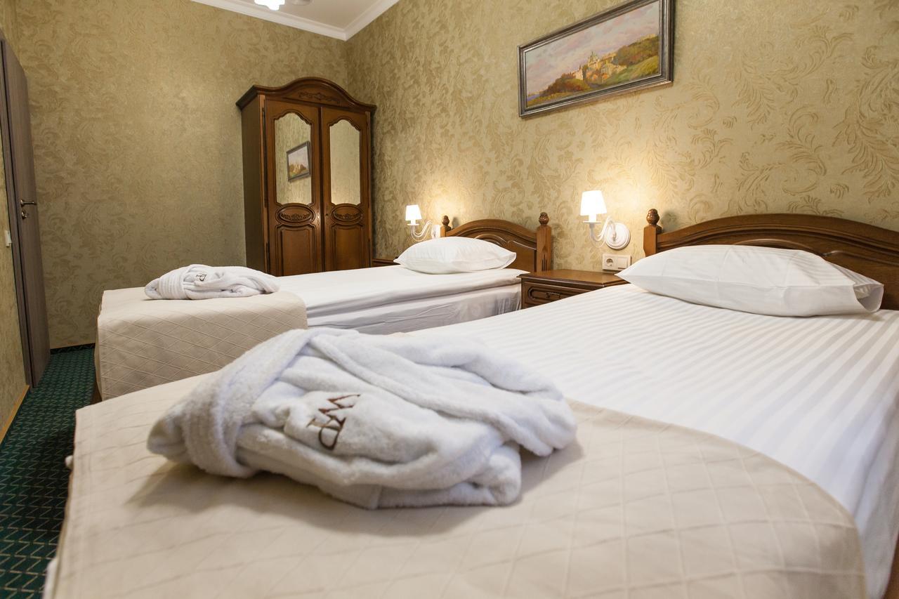 West Park Hotel Sofiivska Borshchahivka Buitenkant foto