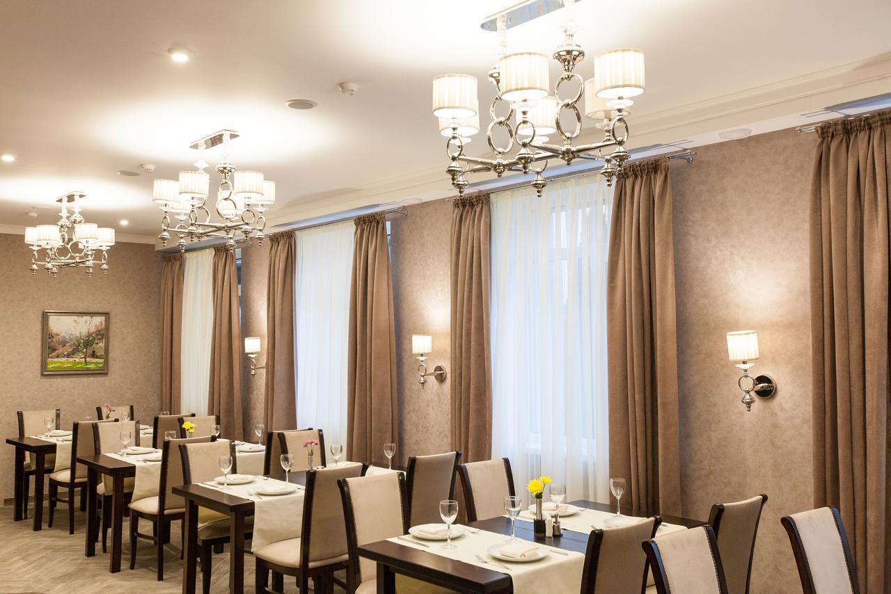 West Park Hotel Sofiivska Borshchahivka Buitenkant foto